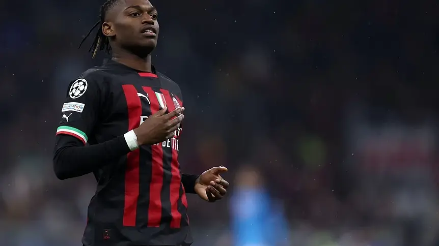 Rafael Leao bliski odejścia z AC Milan? Rozmowy z Fenerbahce