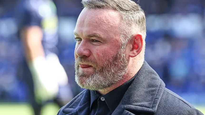Rooney: Manchester United traci magię na rynku transferowym