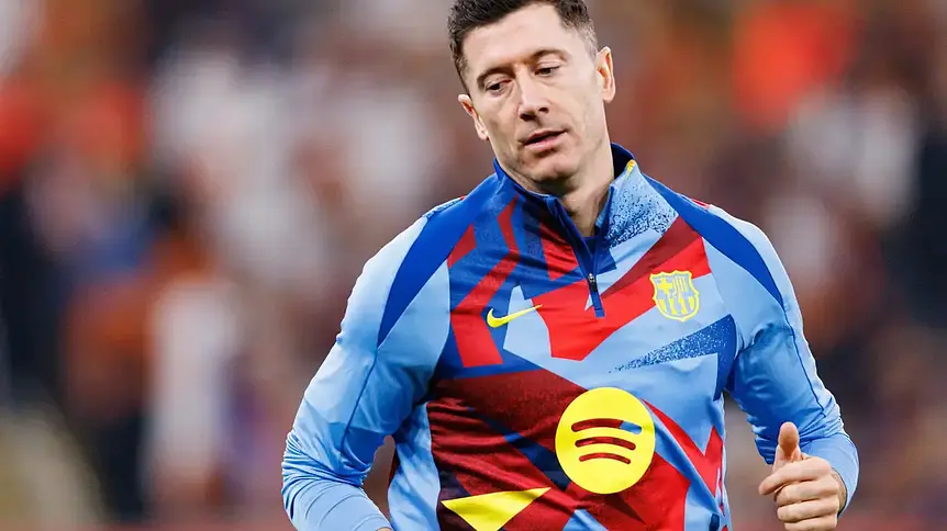 Lewandowski w dylemacie: Zostać w Barcelonie czy spróbować nowych wyzwań?