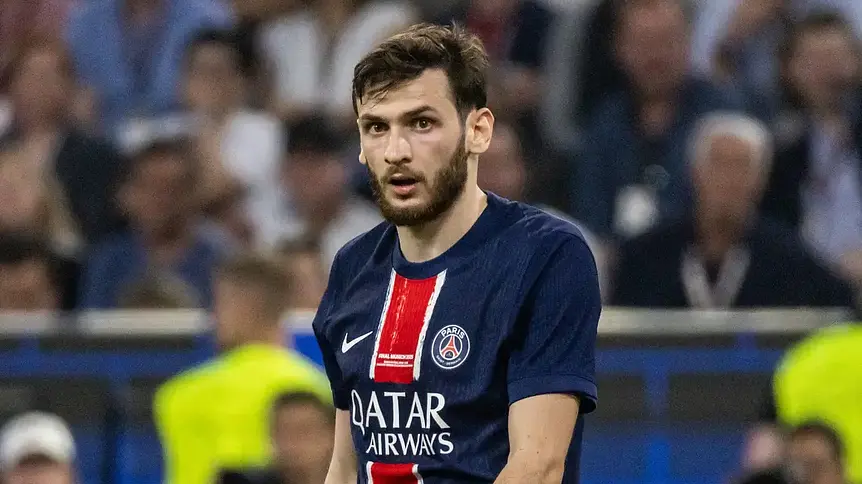 Arsenal chce Kvaratskhelię, PSG mówi: żadne szanse