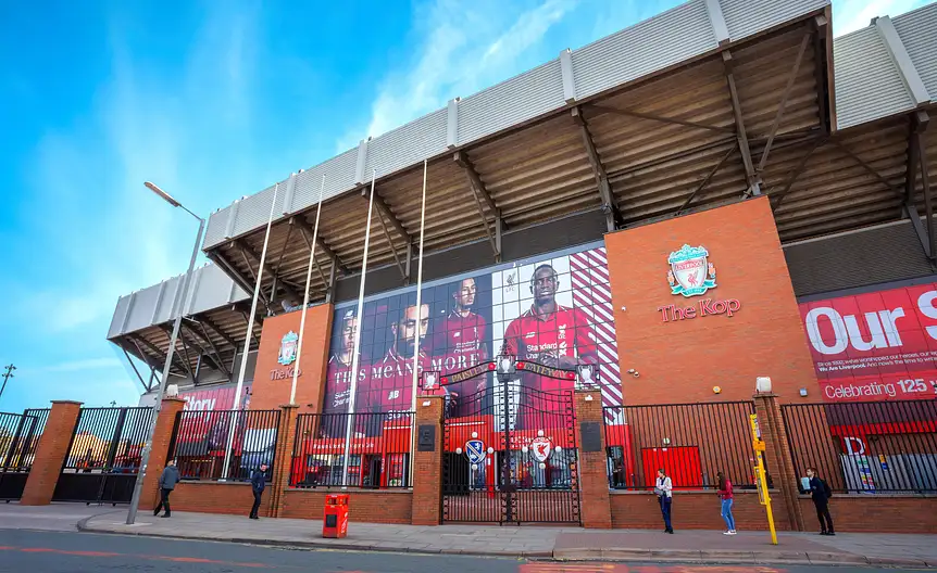 Collymore ostrzega Liverpool: Frimpong i Kerkez do poprawy